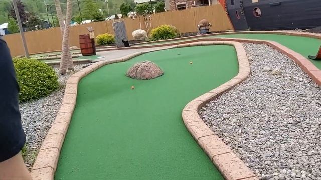 Mini Golf Mania! смотреть онлайн