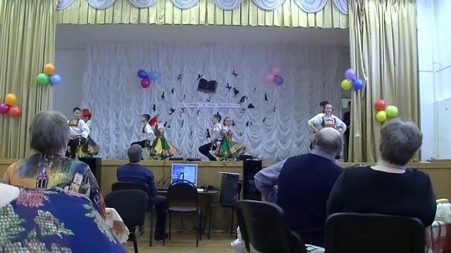 Танец " Ухажоры " смотреть онлайн