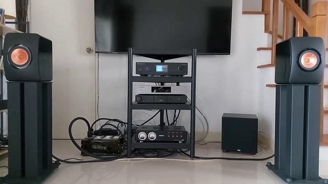 Naim 5si + Kef Ls50 + Azur 851N (4) смотреть онлайн