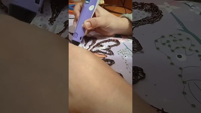 Сегодня я с мамой продолжал делать поделки 3D ручкой новым цветным пластиком смотреть онлайн