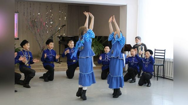 Ансамбль народной песни "Дарёнка" смотреть онлайн