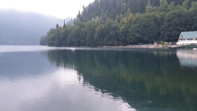 Озеро Рица. Абхазия смотреть онлайн