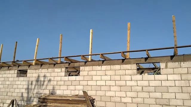 Сарай для .быков . КРС ... летом ????? смотреть онлайн