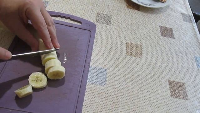 КОКТЕЙЛЬ ИЗ КЕФИРА, БАНАНОВ И ЕЩЁ КОЕ С ЧЕМ // ПОЛЕЗНЫЙ И НЕДОРОГОЙ ЗАВТРАК смотреть онлайн