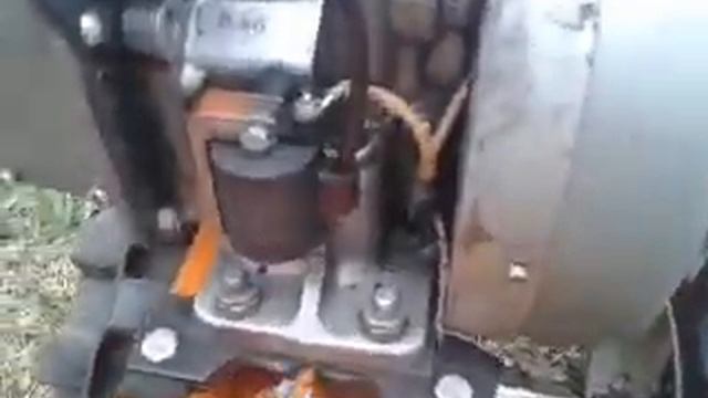 Установка нового карбюратора К 16 на мотоблок Урал(УМЗ-5В) И проверка работы масляного насоса. смотреть онлайн