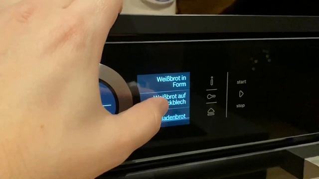 Bosch Serie 8 Backofen HNG6764B6 Assist Test Brot Backen.