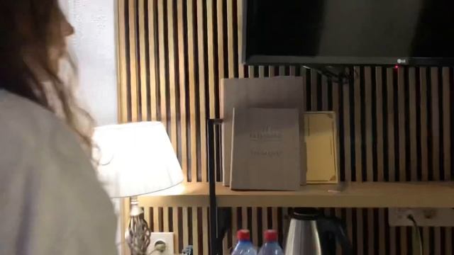 VLOG / 2 часть совершеннолетия, уехали на Финский залив, вечер с друзьями, прокол уха смотреть онлайн