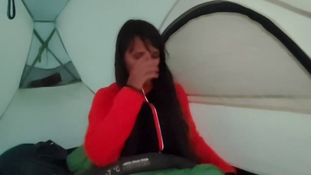 ОДНА на БАЙКАЛ. Спонтанный ПОХОД на ОЛЬХОН. Часть 1. смотреть онлайн