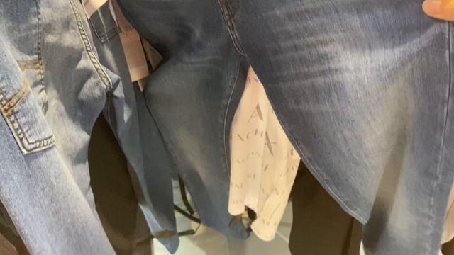 Armani Exchange смотреть онлайн