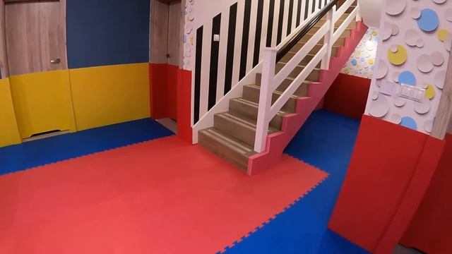 Sala zabaw dla dzieci. Pokój dla dzieci do zabawy jak zrobić? смотреть онлайн