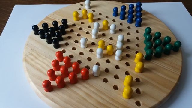 Chinese checkers game - game ' KEY ' vs ' SIDE 1 ' ( Left ) смотреть онлайн