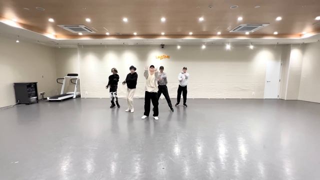 INI｜'SPECTRA' Practice Video смотреть онлайн