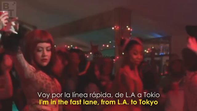 Iggy Azalea - Fancy ft. Charli XCX (Lyrics + Español) Video Official смотреть онлайн