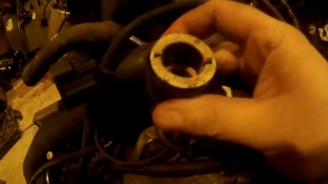 Как снять патрубок печки Volvo смотреть онлайн