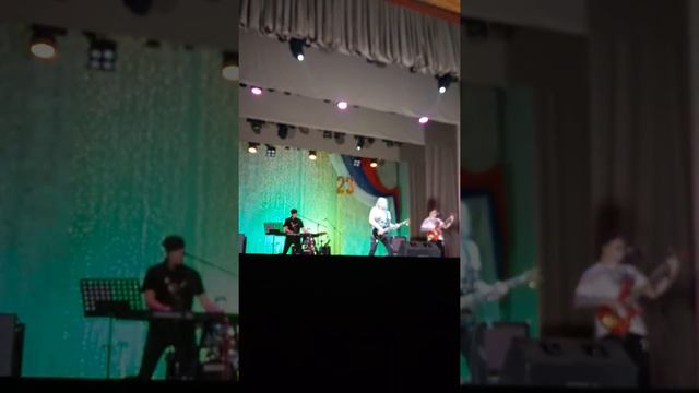 Сергей Васильев (экс-Земляне) и рок-группа Васильевский спуск в Мончегорске_1 смотреть онлайн