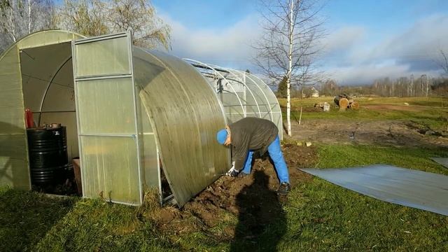 Чистка крыш. Вторая жизнь поликарбоната. смотреть онлайн