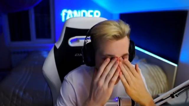 FANDER ТИЛЬТАНУЛ ИЗ-ЗА СВОЕЙ ПЛОХОЙ ИГРЫ НА FPL-C (CS:GO) смотреть онлайн