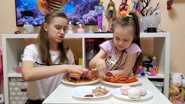 Алиса УПРАВЛЯЕТ НАШЕЙ ПИЦЦЕЙ Челлендж Лика VS Милана смотреть онлайн