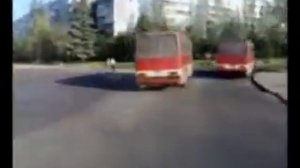 Икарус с оторванным двигателем