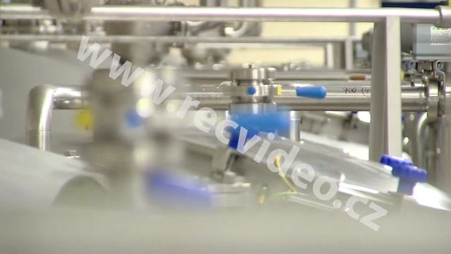 ČR - obchod - technologie - Jan Becher - becherovka - továrna - tanky - láhve смотреть онлайн