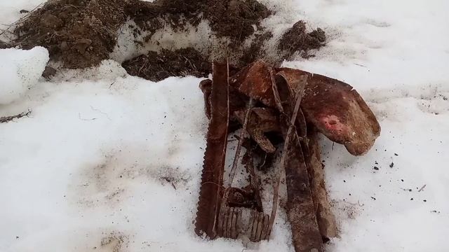Коп металла по снежному полю на МД-4030 смотреть онлайн