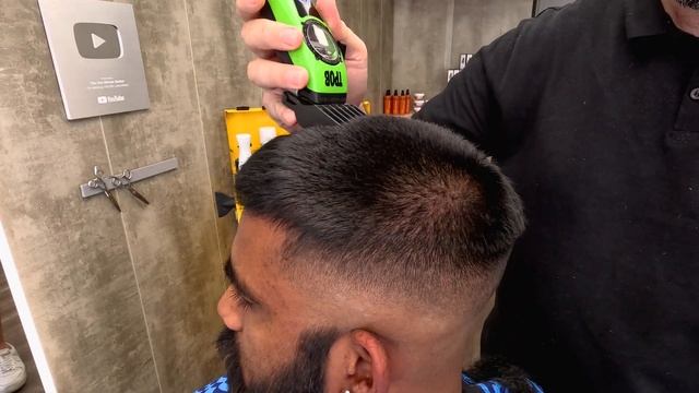 Buzz Cut Fade Tutorial | Step By Step Crew Cut смотреть онлайн
