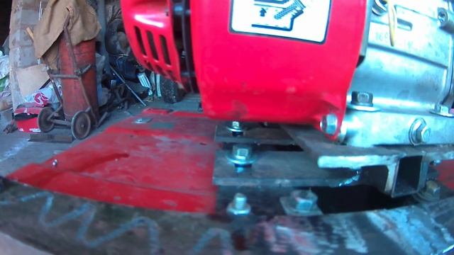 ✅ Мотоблок "Ока" В деревне летом сделал из уголков самодельную Переходную площадку под двигатель. смотреть онлайн
