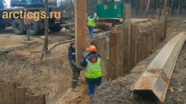 Технология устройства шпунтового ограждения из шпунта Ларсена Виброопгружатель ICE 44B