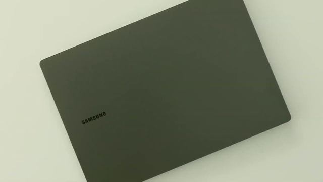 M2 MacBook Pro Vs Galaxy Book3 Ultra | Make it Simple смотреть онлайн