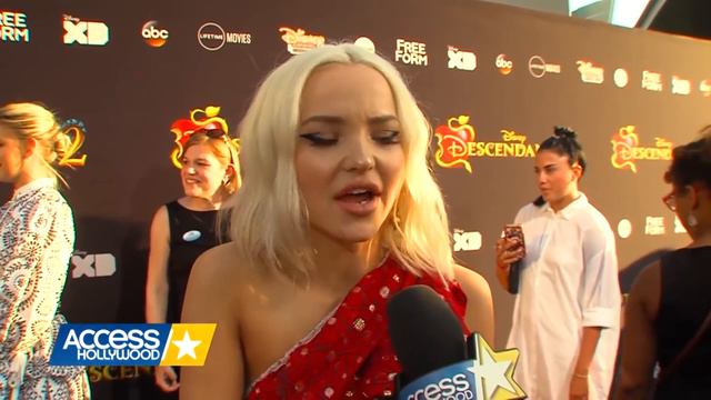Dove Cameron & Thomas Doherty Cute Moments!!😍