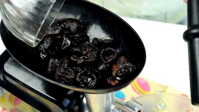 КЛАДЕЗЬ ВИТАМИНОВ! Рецепт приготовления смеси из сухофруктов, меда, лимона и орехов! ПАСТА АМОСОВА смотреть онлайн