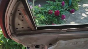 Daewoo lanos как быстро и легко разобрать заднюю дверь и достать стекло не срывая ветровки.ланос