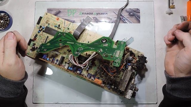 Что полезного можно выковырять, выпаять из видеомагнитофона ORION (Поразбирайка) смотреть онлайн