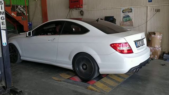 Mercedes Benz C Series C180 1.6 BlueEfficiency AMG W204 With Straight Pipe