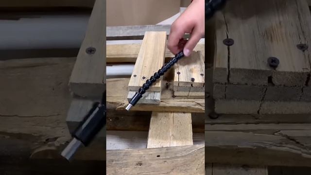 Приспособление для труднодоступных мест #shorts #инструмент #саморез смотреть онлайн