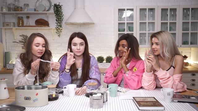 СВОБОДНЫЕ ОТНОШЕНИЯ / НОВАЯ УЧАСТНИЦА ХО / У МАРИ СЕНН НОВЫЙ ПАРЕНЬ / XO GIRLS SHOW