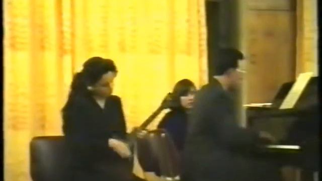 01. Elina Karokhina balalaika Элина Карохина балалайка Белой акации гроздья душистые Обр Шалова смотреть онлайн