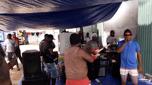 Purple Rain Cover (Sharzy Featuring Kawas Band live in Buka) смотреть онлайн