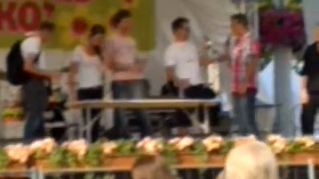 Kukkaisviikot 2012: Asiakosomistajien Bileet 1.8.2012: Limunjuontikilpailu смотреть онлайн