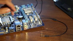 как вытащить сломанный аудио штекер из гнезда компьютера