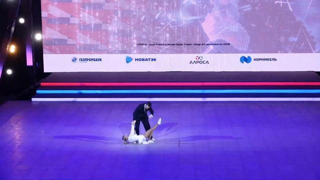 ROCK-N-SWING.COM | ?? GAVRILOV Alexey - GAVRILOVA Svetlana | BW Main Class | World Cup Moscow 2019 смотреть онлайн