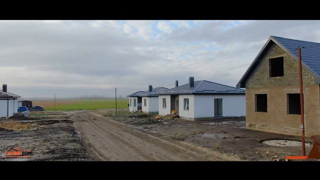 Обзор коттеджного посёлка "Лазурный" в селе Юровка смотреть онлайн