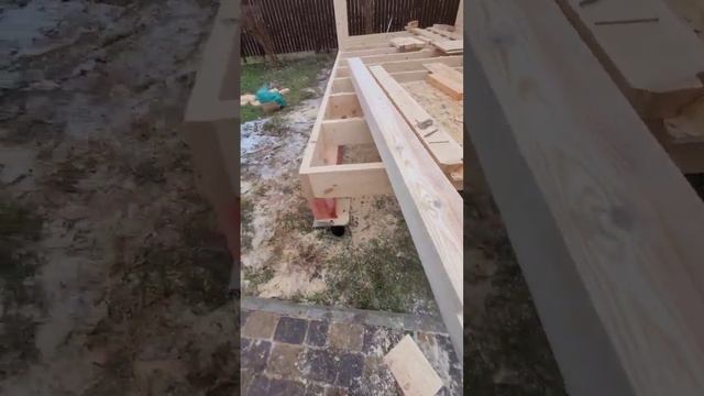 ?как грамотно и просто установить столбы на террасе