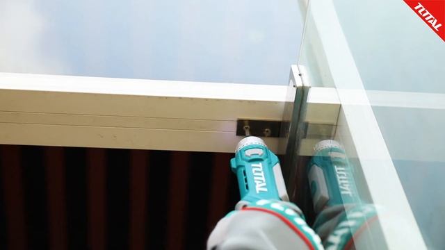 TOTAL Li-ion Cordless Screwdriver TSDLI0801 смотреть онлайн