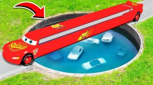 ПРОЕХАЛ ГЛУБОКУЮ ЯМУ С ВОДОЙ НА САМОМ ДЛИННОМ ЛИМУЗИНЕ МОЛНИЯ МАКВИН ТАЧКИ  ГТА 5 МОДЫ МУРКА