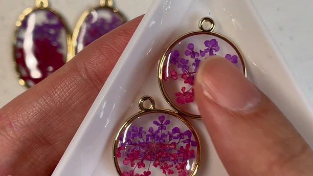 Etsy and Aura Crystal Beads Mini Haul смотреть онлайн