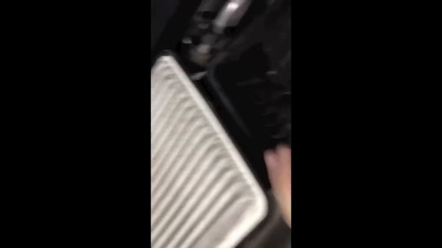 How to install/remove air filter on a Chevy Malibu 08-2011 LTZ смотреть онлайн