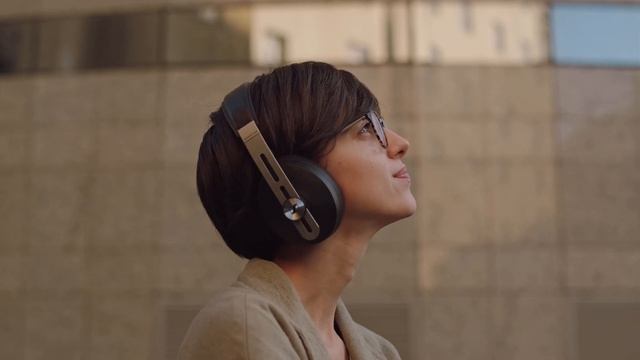 Sennheiser Momentum 3 Wireless - Cele mai avansate casti Wireless NC acum la AVstore смотреть онлайн
