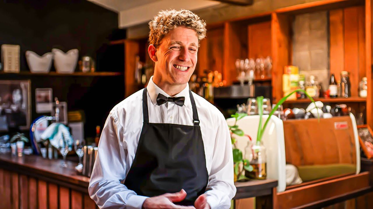 ОЧЕНЬ ОГРАНИЧЕННОЕ МЕНЮ В РЕСТОРАНЕ смотреть онлайн