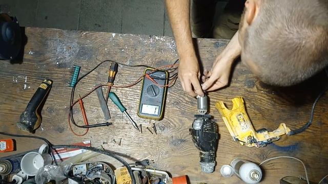 Не запускается перфоратор DeWalt 25123, реанимационные меры. Часть №1. смотреть онлайн